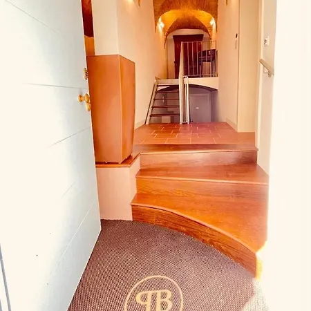 Palazzo Borgocolonne 4* بارما