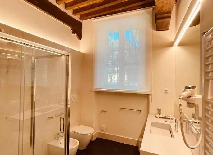 Palazzo Borgocolonne 4* Parma